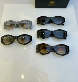 Picture of Versace Sunglasses _SKUfw55560378fw